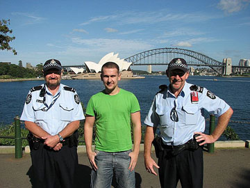 С австралийскими полицейскими